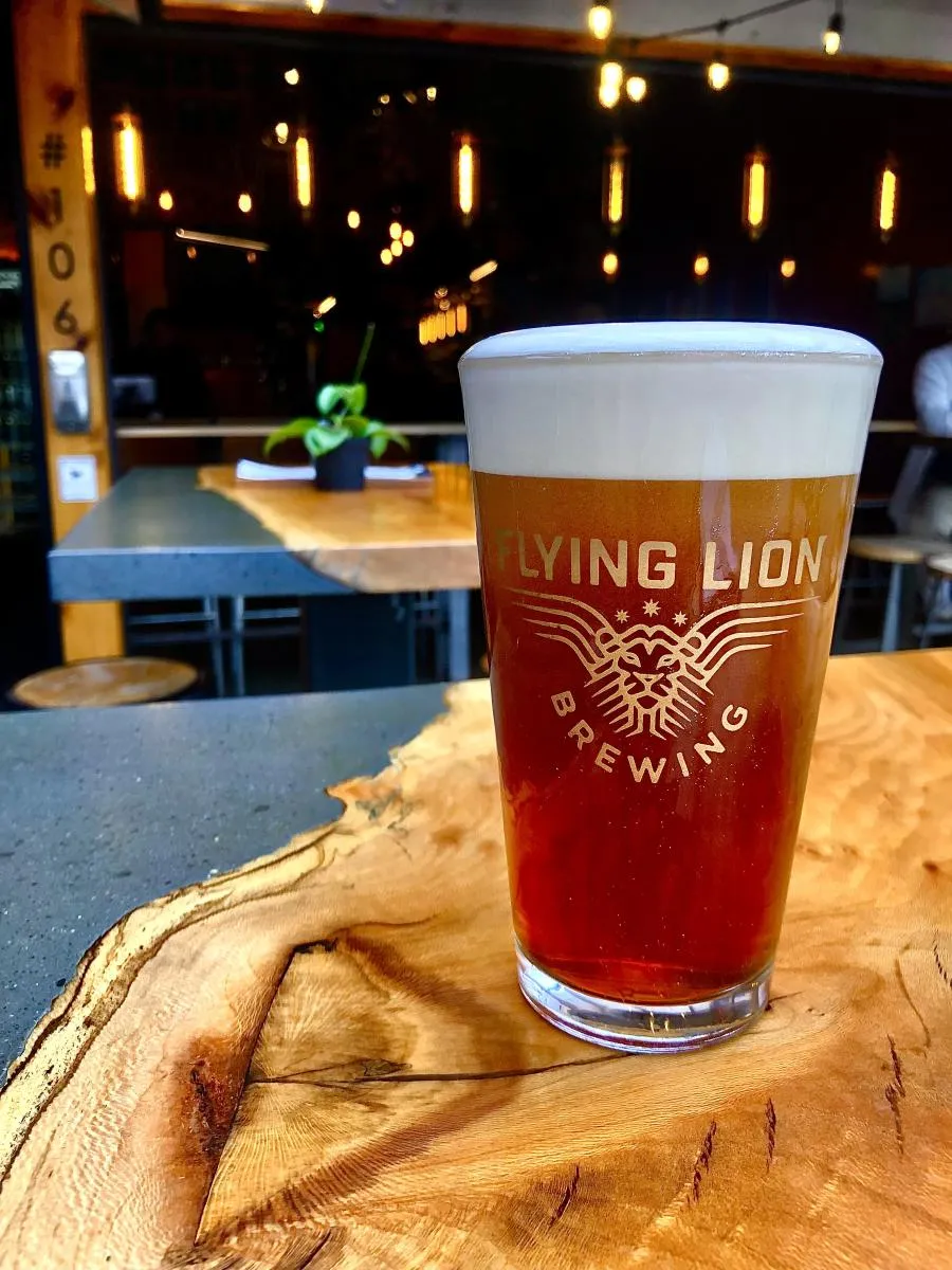 Pub Trivia at Flying Lion - Flyer