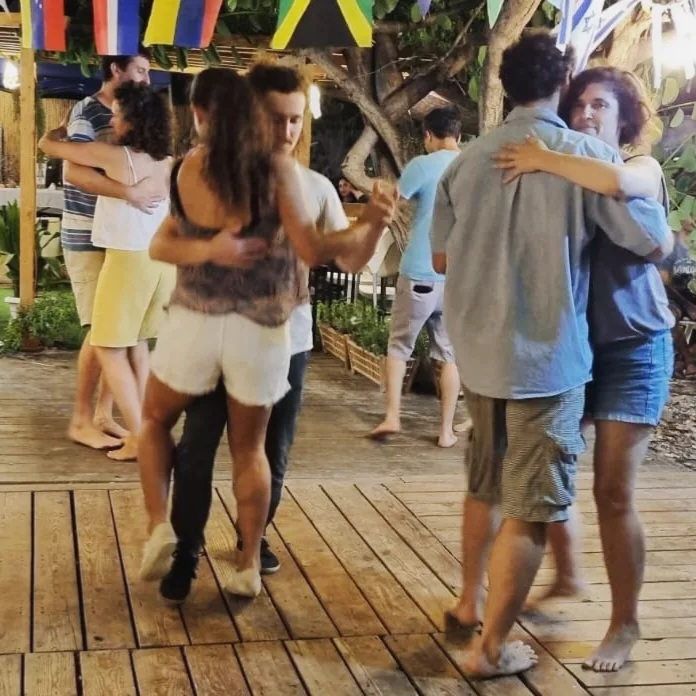 ריקוד הזוגות הברזילאי - פוהו - קורס צעדי בסיס / מפגש ריקוד שבועי